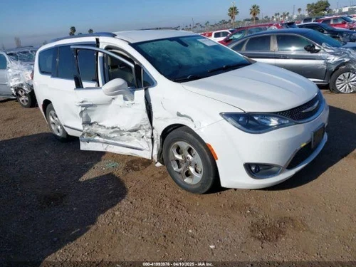 2017 Left Curtain Fits: 2017 Chrysler Pacifica Driver Roof Left Used OEM Airbag