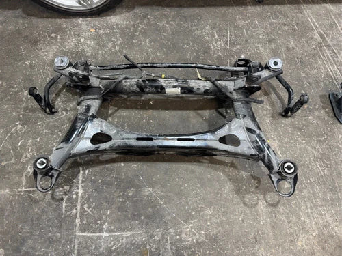 2019-2024 OEM VOLVO XC40 Rear Subframe Cradle K Frame Suspension Crossmember used OEM rear subframe and crossmember
