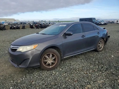 2013 Right Instrument Panel Fits: 2013 Toyota Camry Front Passenger Dash Used OEM Airbag
