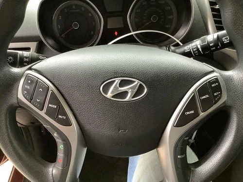 2017 Steering Wheel Fits: 2017 Hyundai Elantra Hatchback GT Driver Wheel Used OEM Airbag