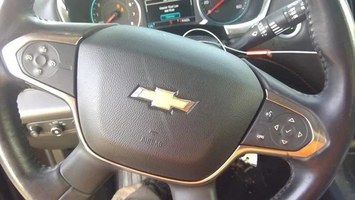 2018-2024 Chevrolet Traverse Driver Classic Style Used OEM Airbag