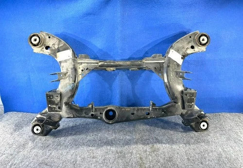2011-2014 DODGE CHALLENGER SRT8 OEM REAR SUSPENSION SUBFRAME CRADLE CROSSMEMBER used OEM rear subframe and crossmember