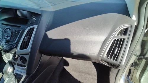 2014 Ford Focus Passenger Dash Used OEM Airbag - product image 1