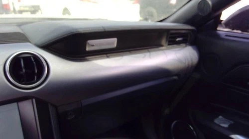 2021 Ford Mustang Convertible Passenger Dash Used OEM Airbag - product image 1