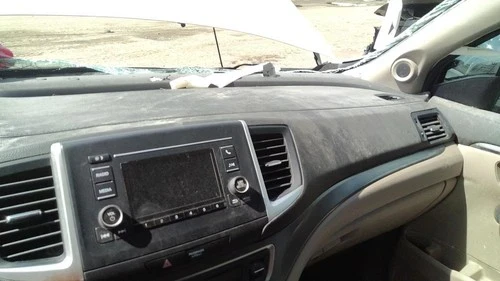 2018 Honda Pilot Passenger Dash Used OEM Airbag - product image 1