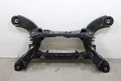 2017 - 2023 DODGE CHARGER 3.6L RWD REAR UNDERCARRIAGE SUBFRAME CROSSMEMBER OEM used OEM rear subframe and crossmember