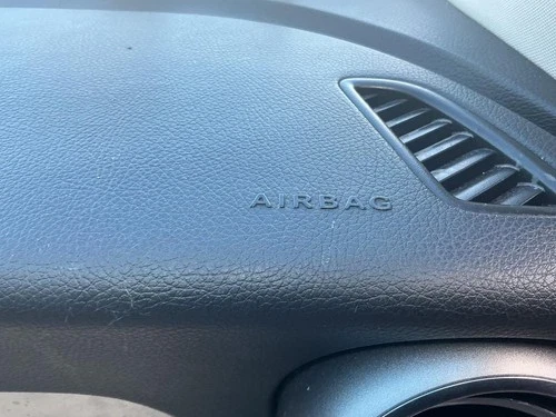 2017 Mercedes-Benz C-Class Passenger Dash Used OEM Airbag - product image 1