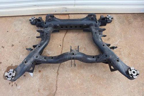 2011-2018 PORSCHE CAYENNE 3.0L REAR SUSPENSION CROSSMEMBER SUBFRAME OEM used OEM rear subframe and crossmember