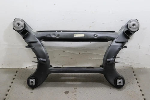 2016 - 2023 MERCEDES GLC300 X253 REAR SUBFRAME CROSSMEMBER OEM 2533502211 used OEM rear subframe and crossmember