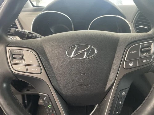 2013 Hyundai Santa Fe 3.3L Long Wheelbase 3-Row Driver Steering Wheel Used OEM Airbag