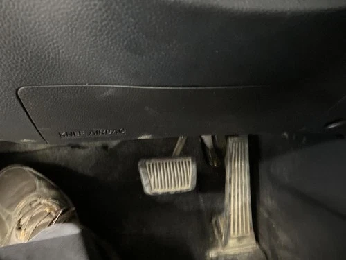 2018 Hyundai Santa Fe 3.3L Long Wheelbase 3-Row Driver Knee Used OEM Airbag