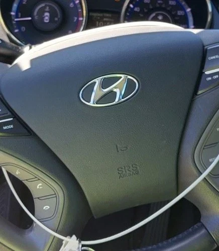 2011-2014 Hyundai Sonata VIN B 8th Digit Driver Steering Wheel Used OEM Airbag
