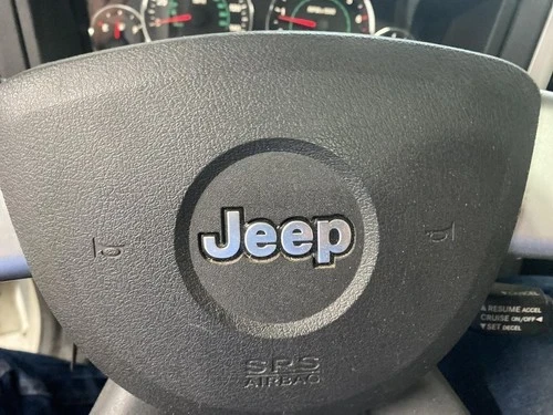 2009 Jeep Grand Cherokee Driver Steering Wheel Used OEM Airbag