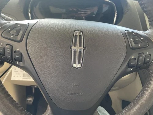2019 Lincoln MKT Driver Steering Wheel Used OEM Airbag