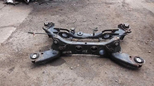 2006-2008 Dodge Magnum 2.7L Chrysler 300 Rear Crossmember Sub Frame RWD OEM used OEM rear subframe and crossmember