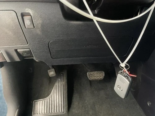 2016 Toyota Sienna Driver Knee Used OEM Airbag