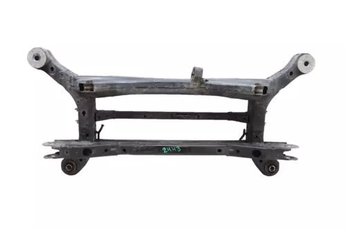 2018 CHRYSLER PACIFICA REAR SUB FRAME CROSSMEMBER OEM 17 18 19 20 21 22 23 24 used OEM rear subframe and crossmember