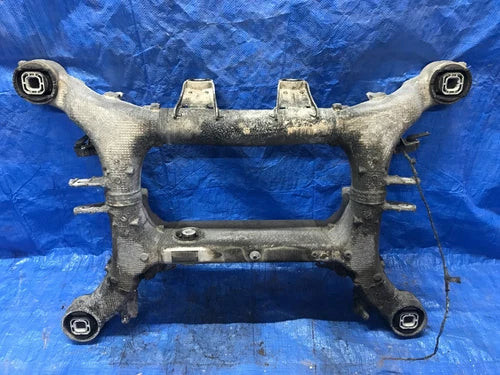 10-12 BMW F01 740Li 750Li 760Li SUSPENSION CROSSMEMBER SUBFRAME REAR OEM used OEM rear subframe and crossmember