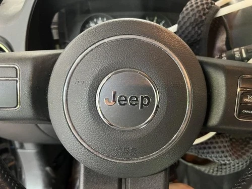 2011-2017 Jeep Compass Classic Style Driver Steering Wheel Used OEM Airbag