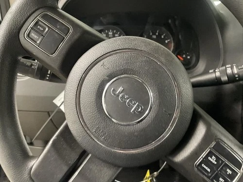 2011 Jeep Compass Driver Steering Wheel Used OEM Airbag