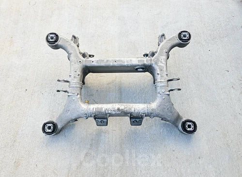 11-19 Bmw 550i F10 Rear Subframe 33-31-6-799-103 Oem Used used OEM rear subframe and crossmember