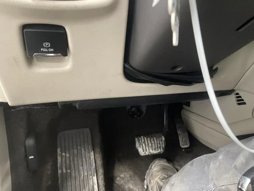 2018 Lincoln MKZ Driver Knee Used OEM Airbag