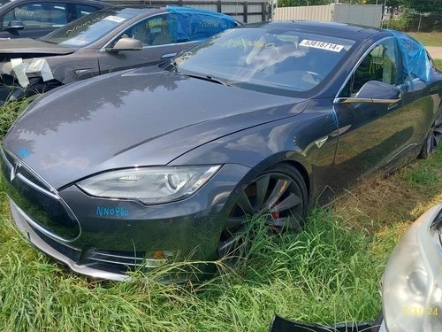 2014 Tesla Model S S Used OEM Airbag
