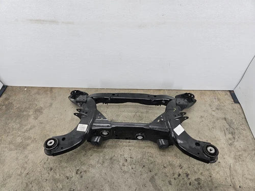 CHRYSLER 300 S 17-23 OEM REAR AXLE SUSPENSION K-FRAME SUBFRAME CRADLE FRAME used OEM rear subframe and crossmember