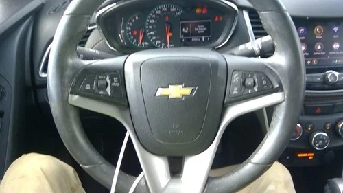 2021 Chevrolet Trax Driver Steering Wheel Used OEM Airbag