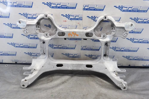 2015 CHEVROLET CORVETTE Z06 2LZ LT4 6.2L OEM REAR SUBFRAME CROSSMEMBER #1536 used OEM rear subframe and crossmember