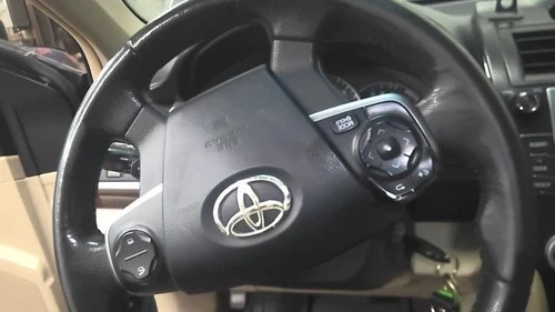 2012-2014 Toyota Camry Driver Steering Wheel Used OEM Airbag
