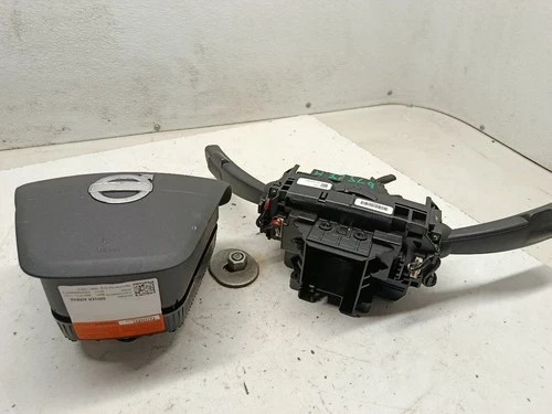2012-2016 Volvo Series 4115751 Driver Steering Wheel Used OEM Airbag