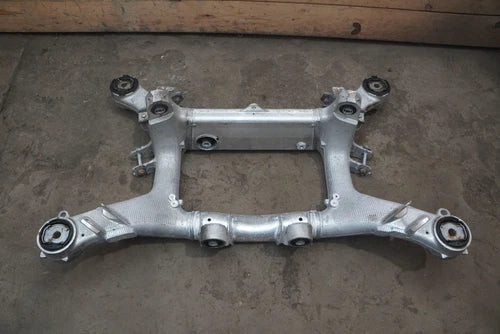 Rear Subframe Cradle Crossmember 33316883918 OEM BMW 750i 740 760 G12 2016-21 used OEM rear subframe and crossmember