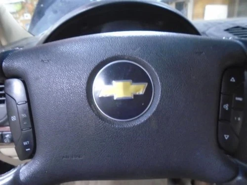 2006-2007 Chevrolet Malibu Driver Steering Wheel SS Used OEM Airbag