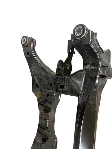 2023 2024 2025 FORD ESCAPE REAR SUSPENSION CRADLE SUBFRAME CROSS MEMBER OEM used OEM rear subframe and crossmember