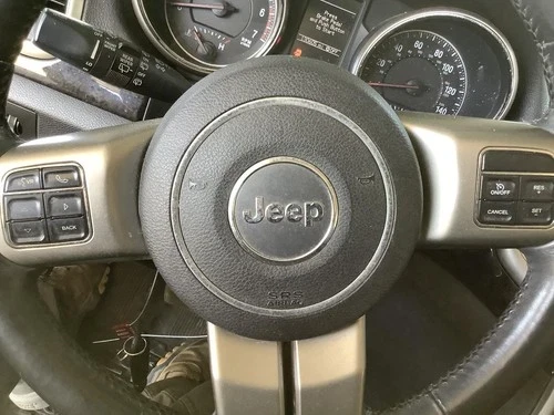 2013 Jeep Grand Cherokee Driver Steering Wheel Used OEM Airbag