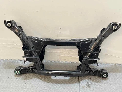 2015-2019 LAND ROVER DISCOVERY SPORT REAR SUBFRAME CROSSMEMBER UNDERCARRIAGE OEM used OEM rear subframe and crossmember