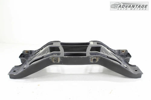 2015-2018 JEEP RENEGADE FWD REAR SUSPENSION SUBFRAME CROSSMEMBER CRADLE OEM used OEM rear subframe and crossmember