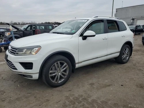 2015 Volkswagen Touareg Driver Knee Used OEM Airbag