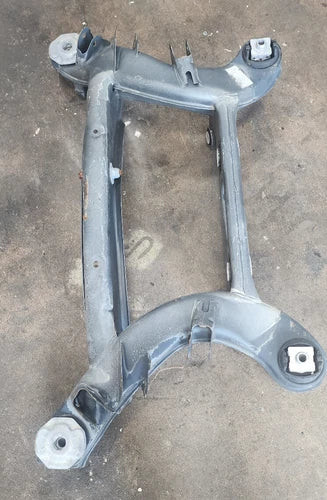 2012-2022 MERCEDES C E CLS GLC - REAR SUSPENSION SUBFRAME CROSSMEMBER OEM 62k used OEM rear subframe and crossmember