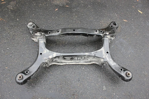 2014-2023 TOYOTA HIGHLANDER REAR SUSPENSION CROSSMEMBER SUBFRAME CRADLE OEM used OEM rear subframe and crossmember
