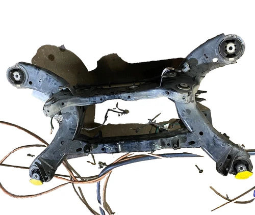 2017-2020 Dodge Charger 6.4L Rear Crossmember Sub Frame OEM 68339956AA used OEM rear subframe and crossmember