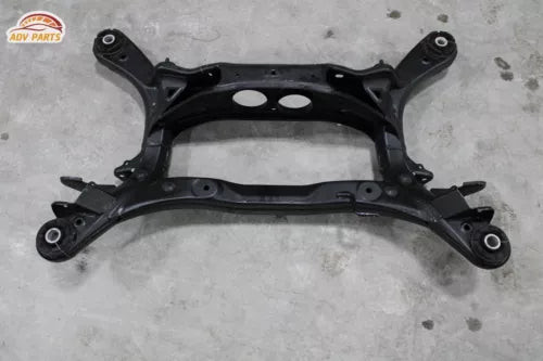 2014-2024 TOYOTA HIGHLANDER REAR SUB FRAME SUBFRAME CROSSMEMBER CROSS MEMBER OEM used OEM rear subframe and crossmember
