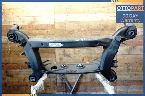 2005-2011 Mercedes R171 SLK280 Rear Subframe Crossmember Cross Member Bar OEM used OEM rear subframe and crossmember