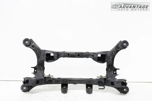 2019-2021 HYUNDAI TUCSON AWD REAR SUSPENSION SUBFRAME CROSSMEMBER OEM used OEM rear subframe and crossmember