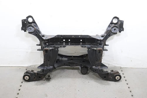 2016 - 2022 VOLVO XC90 REAR UNDERCARRIAGE SUBFRAME CROSSMEMBER CRADLE OEM used OEM rear subframe and crossmember