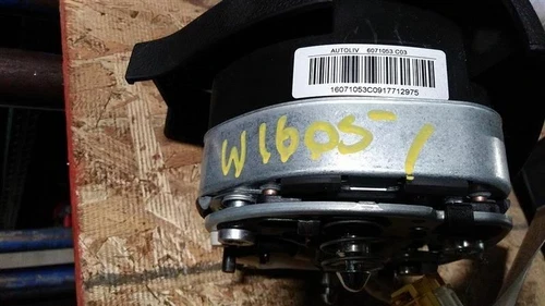 2009-2010 Volkswagen Tiguan Driver Steering Wheel Used OEM Airbag