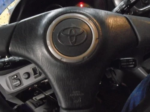 2001-2003 Toyota RAV4 Driver Airbag Used OEM Airbag