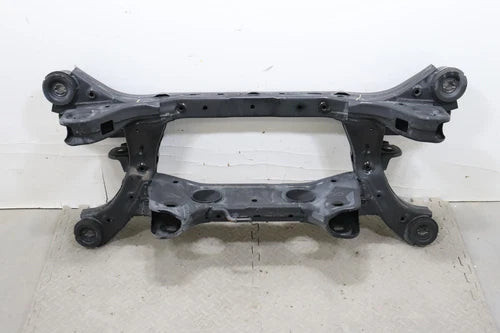 2021 - 2025 KIA SORENTO FWD REAR UNDERCARRIAGE SUBFRAME CROSSMEMBER CRADLE OEM used OEM rear subframe and crossmember