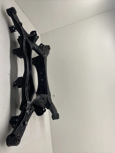 2021 SUBARU FORESTER 2.5L 4WD REAR SUSPENSION SUB FRAME SUBFRAME CROSSMEMBER OEM used OEM rear subframe and crossmember